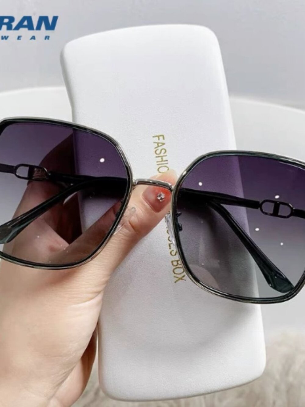 Lady's purple sunglasses